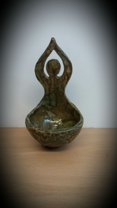 Ceramic Goddess Sculpture, Yoga Pottery Ideas, Yoga Ceramics, Goddess Ceramics, Spiritual Ceramics, Pagan Pottery, Ceramic Altar, Ceramic Moon, Moon Water