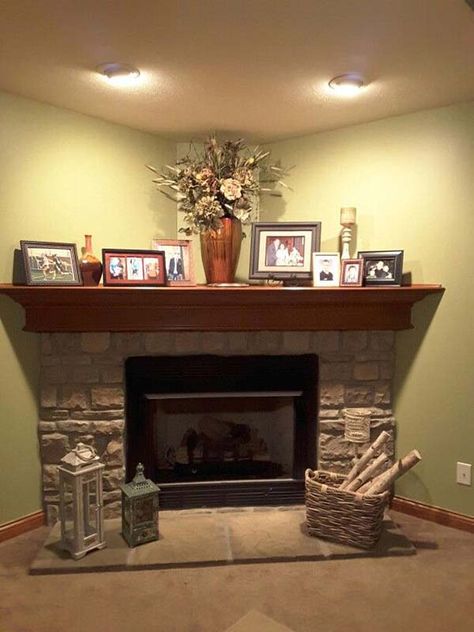 Corner fireplace decoration #fireplace #fireplaceideas #corner #decorhomeideas Corner Mantle, Contemporary Outdoor Fireplaces, Corner Fireplace Mantels, Corner Fireplace Decor, Fireplace Corner, Corner Fireplace Living Room, Farmhouse Fireplace Mantels, Comfy Living Room Decor, Corner Fireplace Ideas