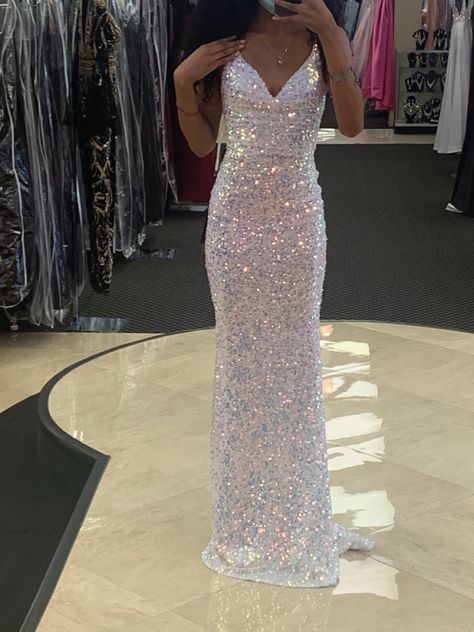 White Prom Dresses Sparkly Tight, Prom Dresses With Sequins, White Irredescent Prom Dress, White Sparkle Dress Prom, Prom Dresses White Sparkly, White Sparkle Prom Dress, White Glitter Prom Dress, Glittery White Dress, Silver Prom Dress Sparkly