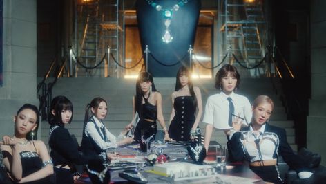 Got The Beat, Girls' Generation Taeyeon, Red Velvet Seulgi, Kpop Fashion Outfits, Kpop Fashion, New Moon, Staying In, Girls Generation, Kpop Groups