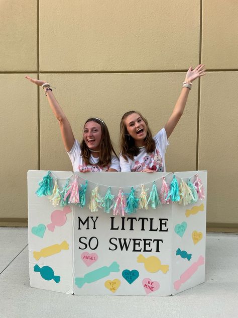 Big little reveal theme: little so sweet! #greek #reveal #sorority #little Little Sister Cheer Posters, Candy Big Little Reveal, Big Little Themes Unique, Big And Little Reveal Ideas Cheer, Sister Reveal Ideas, Sorority Reveal Boxes, Big Sis Lil Sis Reveal Ideas, Big Little Signs, Big Little Poster Ideas