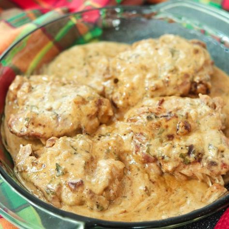 Cinnamon Coconut Milk Chicken is a Caribbean recipe from the French Caribbean. This makes and easy chicken dinner! #chicken #caribbeanfood #worldcuisine #internationalrecipes Cinnamon Chicken, Milk Chicken, French Caribbean, Fresh Herb Recipes, Coconut Milk Chicken, Easy Chicken Dinner, Carribean Food, Cooking Challenge, Coconut Milk Recipes