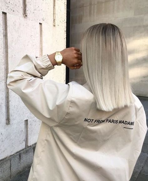 Pale Ash Blonde Hair, Icy Silver Hair, Ash Beige Blonde, Ice Blonde Highlights, Blond Cenușiu, Ice Blond, Icy Blonde Hair Color, Ice Blonde Hair, Icy Blonde Hair