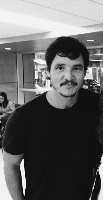 Pedro Pascal Cardigan, Pedro Pascal Tattoo Ideas, Pedro Pascal Tattoo, Pascal Tattoo, Love Of My Live, The Cardigans, Pedro Pascal, Light Of My Life, Celebrities Male