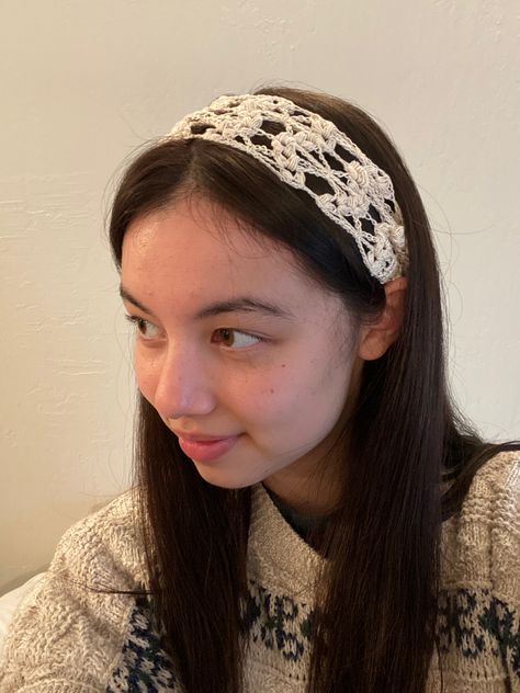 Knit Hair Accessories, Crochet Headband Aesthetic, Beginner Crochet Headband, Crochet Lace Headband, Fall Characters, Crochet Acorn, Hairband Crochet, Hair Accessories Crochet, Crochet Top Free Pattern