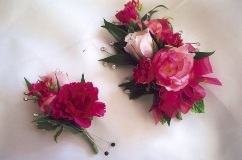 Pink themed corsage and boutonniere created at Lexington Floral in Shoreview, MN. Pink And Red Corsage, Dark Pink Corsage, Fuschia Corsage, Magenta Corsage, Pretty Corsages, Carnation Corsage, Red Corsages, Dark Fuschia, 70th Wedding Anniversary