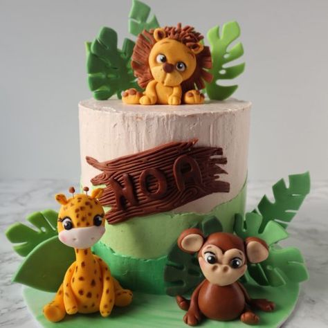 Safari Jungle Cake, Safari Birthday Cake, Wild One Safari Birthday, One Safari Birthday, Jungle Safari Cake, Animals Cake, Animals Safari, Safari Cakes, Jungle Cake