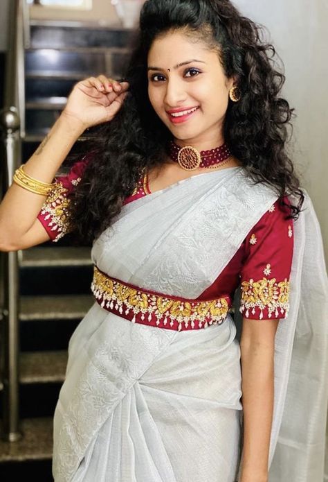 Silver Saree With Contrast Blouse, Silver Saree, Saree With Contrast Blouse, Saree With Belt, Sarees For Girls, Pattu Saree Blouse Designs, Blouse Design Images, Ladies Blouse Designs, Maggam Work Blouse Designs