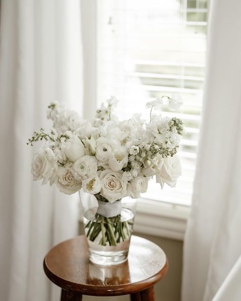 I’m always a fan of a white bridal bouquet. Our lead designer Liya created this beauty 🫶 . . . . . . . . #bridalbouquet #weddingbouquet #weddingflowers #bridalflowers #weddingflorist #bridalbouquets #firstfloralflowers #firstfloral #bouquet #justwb #bridesmaidsbouquet #artificialbouquets #bridesmaidbouquet #florist #artificialweddingflowers #justweddingbells #bridesbouquet #weddingflorals #artificialflorist #bridebouquet #mehandiday #boutonniere #freshbouquet #floraldesign #mehandiparty #my_i... Artificial Bouquet, White Bridal Bouquet, Artificial Flowers Wedding, Dusty Miller, White Bridal, Bride Bouquets, Bouquet Wedding, Flower Bouquet Wedding, Bridesmaid Bouquet