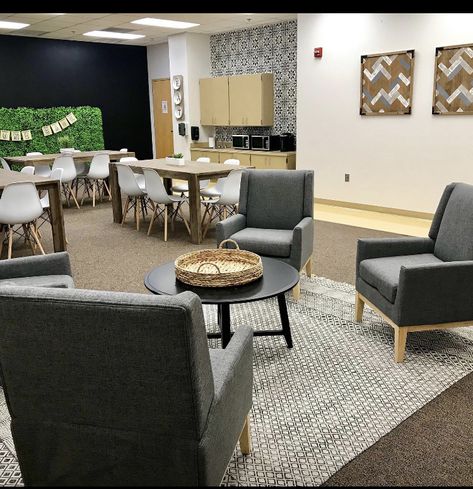 School Lounge Area, College Office Design, High School Lounge Area, Office Break Room Decor, Cozy Teacher Lounge, Work Lounge Office Break Room, Employee Lounge Ideas Break Room, School Staff Room Ideas, Staff Lounge Makeover