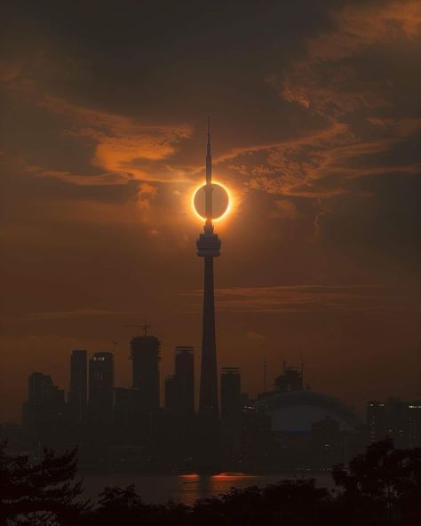 L’éclipse solaire vue du Canada hier, juste whaou 🌞🌚 . . . . . #eclipse #eclipsesolaire #sun #moon #photo #photography #picture #canada #actu #news #actualité Solar Eclipse Photography, Eclipse Photography, Moon Photo, Eclipse Solar, Moon Eclipse, Moon Pictures, Total Solar Eclipse, April 2024, Solar Eclipse