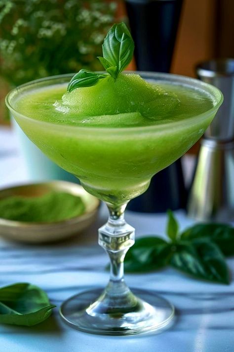 Tequila Recipes, Restaurant Cocktails, Tequila Recipe, Gin Drinks, Gourmet Snacks, Classic Margarita, Sugar Syrup, Rum Drinks, Vodka Drinks