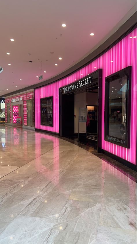 #victoriasecretpink #shopping #istanbul Shopping Istanbul, Istanbul Shopping, Centre Commercial, Animal Jokes, Shopping Mall, Victoria Secret Pink, Istanbul, Follow Me, Quick Saves