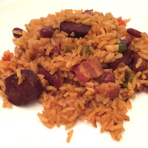 Cuban Red Beans And Rice Recipe, Cuban Christmas, Party Dinner Ideas, Rice And Beans Recipe, New Dinner Ideas, Cuban Dishes, Shish Kabobs, Cuban Cuisine, Red Beans And Rice