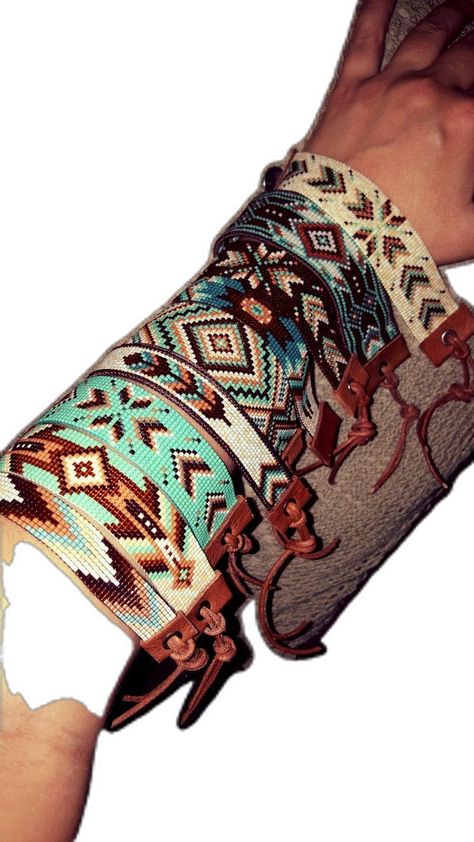 Western Fashion Jewelry, Cowgirl Accessories, Country Jewelry, Mode Hippie, Western Wear Outfits, Cute Country Outfits, Miyuki Bracelet, Western Accessories, Western Style Outfits