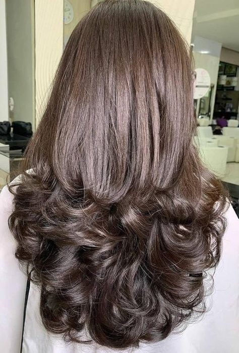 Rarity Aesthetic, Bob Pendek, Long Shiny Hair, Bouffant Hair, Layered Haircuts For Medium Hair, Curls For Long Hair, Long Hair Pictures, Hairstyles For Layered Hair, Long Layered Haircuts