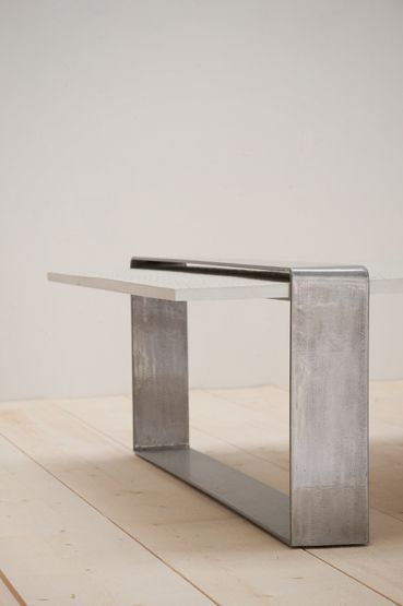 MODERN LOVE Concrete Product, Concrete Interiors, Concrete Furniture, Concrete Table, Diy Ikea, Table Metal, Concrete Design, Steel Table, Design Industrial