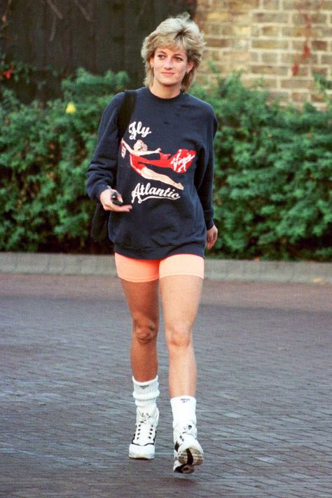 Princess Diana's Go-to Gym Sweatshirt (Used to Fool the Paparazzi!) Sells for $50,000 at Auction Gym Sweatshirt, Princess Diana Fashion, Biker Shorts Outfit, Diana Fashion, Estilo Real, Lady Diana Spencer, John Travolta, Diana Spencer, Princesa Diana