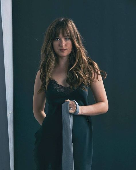 Anastasia Steele Outfits, Dakota Johnson Bangs, Dakota Jhonson, Dakota Johnson Movies, Anastasia Grey, Dakota Mayi Johnson, Dakota Johnson Style, Fifty Shades Movie, Anastasia Steele