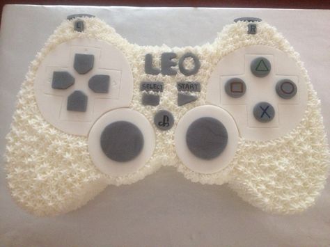 Video game control cake - the cake was frosted with buttercream and decorations made out of fondant Gamer Pull Apart Cupcakes, Video Game Cupcake Cake, Video Game Controller Cake, Video Game Cookie Cake, Game Remote Cake, Pull Apart Cupcake Cake Game Controller, Buttercream Icing Cake, Scooby Doo Birthday Cake, Controller Cake