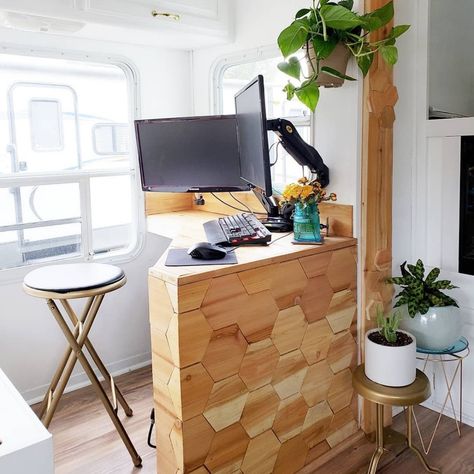 #tbThursday⁠⠀ ⁠⠀ This is just one corner of @leeannieblivin's renovated RV. And the rest of it is just as fabulous as this work space! ⁠⠀… Rv Desk, Renovated Rv, Rv Interior Remodel, Camper Trailer Remodel, Airstream Renovation, Caravan Renovation, Diy Camper Remodel, Mobile Home Living, Trailer Life