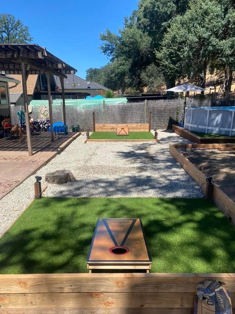 Corn Hole Yard Ideas, Cornhole Outdoor Area, Outdoor Cornhole Ideas, Outdoor Corn Hole Area, Outdoor Cornhole Court, Backyard Corn Hole Area, Backyard Building Ideas, Family Fun Backyard Ideas, Outdoor Game Area Backyard Ideas