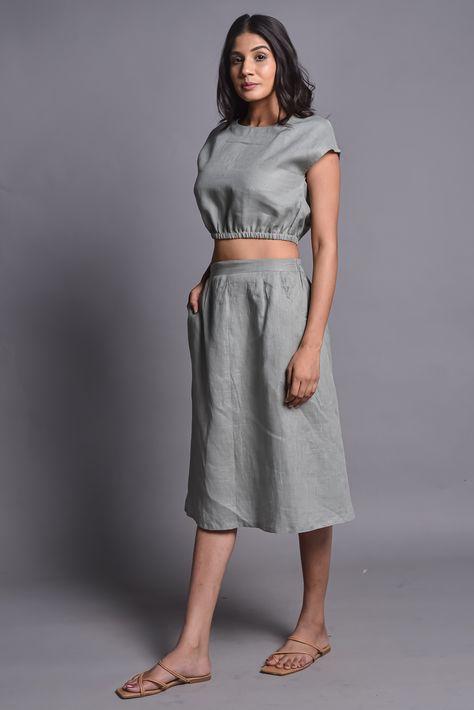 For Top..... ✽ Linen crop top with soft rubber band waist band ✽ Drop Sleeve top ✽ Rounded boat neck ✽ Regular fit For skirt..... ✽ Soft linen ✽ front pleated half elastic ✽ side Pockets Linen Skirt And Top Set, Summer Outfit Women, Linen Two Piece Set, Round Boat, Skirt Crop Top, Maxi Skirt Crop Top, Crop Tops Online, Linen Crop Top, Drop Sleeve