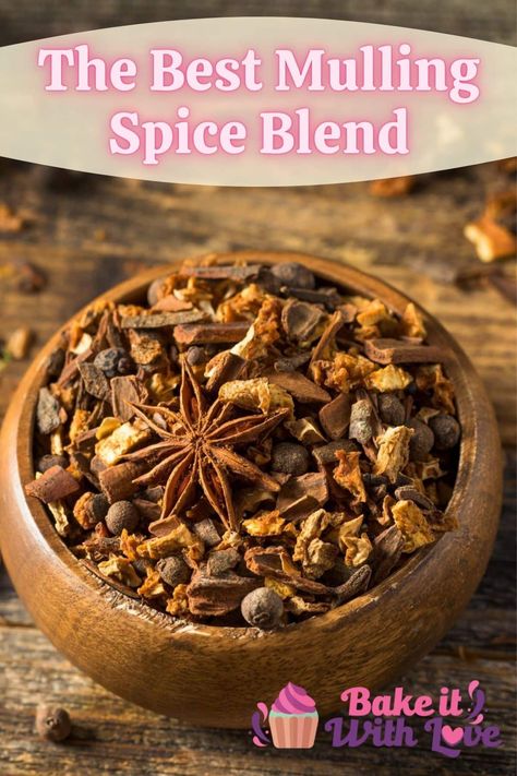 This homemade mulling spices blend is perfect for keeping you warm during the cooler months! Homemade Mulling Spice Recipe, Mulling Spices Gift, Mulled Wine Gift, Mulled Cider Spices, Homemade Mulled Wine, Mulled Cider Recipe, Mulled Wine Spices, Apple Banana Bread, Diy Spice Mix