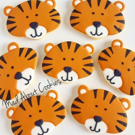 Jungle Cookies, Tiger Cookies, Tiger Cake, Tiger Birthday, Jungle Cake, Animals Birthday, Bear Cookies, Cute Tigers, Fancy Cookies