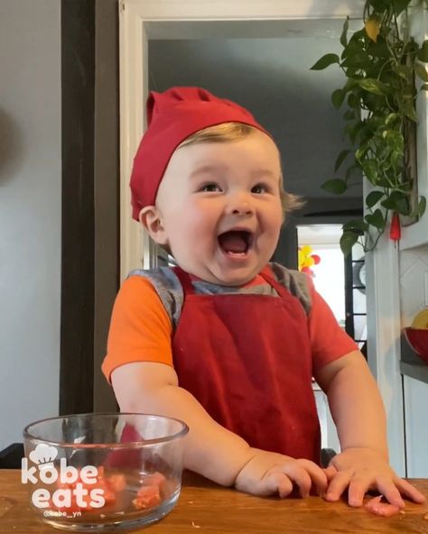 Baby Chef, Funny Horse Videos, Baby Cooking, Million Followers, Followers On Instagram, Cute Funny Babies, First Birthday Photos, Children Images