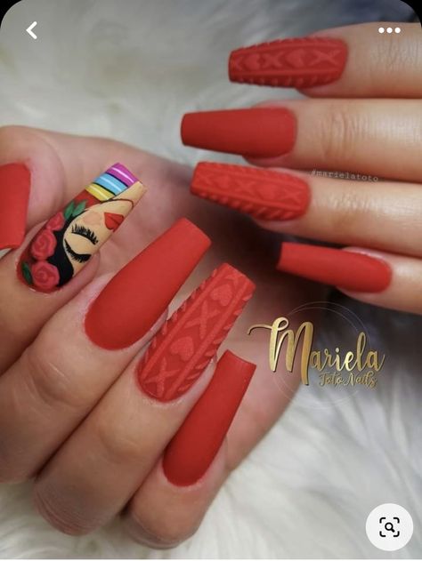 Fiesta Clothing Ideas, 5 De Mayo Nails Ideas, 5 De Mayo Nail Ideas, Hispanic Heritage Nail Design, Mexico Inspired Nails Art Designs, Viva Mexico Nails, Mexican Nail Designs Ideas, Mexican Flag Nails Designs, Frida Nails Design