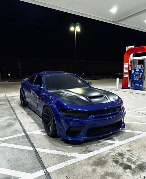 Blue Hellcat, Blue Dodge Charger, Dodge Challenger Black, Dodge Charger Hellcat, Charger Srt Hellcat, Good Looking Cars, Dodge Muscle Cars, Hellcat Challenger, Pimped Out Cars