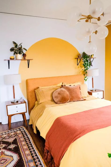 Yellow Bed Bedroom, Yellow Painted Walls Bedroom, Yellow Painted Rooms Bedrooms, Yellow Wall Painting Ideas Bedroom, Orange Yellow Bedroom, Bright Bedroom Aesthetic, Yellow House Interior, Mural Bedroom, Bed Rooms Ideas Yellow