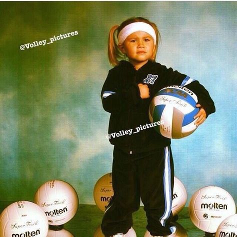 Reposted from @volley_pictures My future Kid  Like  Tag a friend  Follow my personal : @mb7__  #volleyjump Kids Volleyball, Sports Parent, Future Vision, Volleyball Mom, Volleyball Players, My Future, Children Clothes, Football Mom, Mom Kid