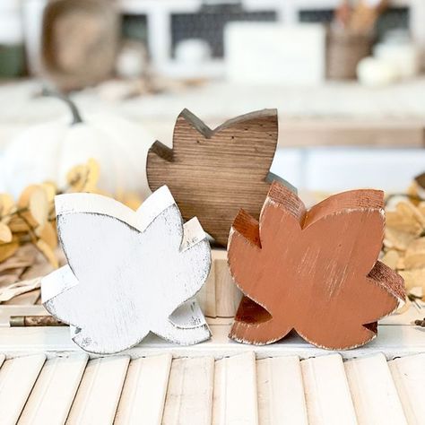 25 Stunning Fall Crafts for Adults That Will Transform Your Home Fall Wood Projects Front Porch, Wood Leaf Crafts, Autumn Wood Crafts, Fall 2024 Decor, Wooden Leaf Decor, Fall Wood Crafts To Sell, Fall Wooden Decor, Christmas Wood Craft, Flower Making Paper