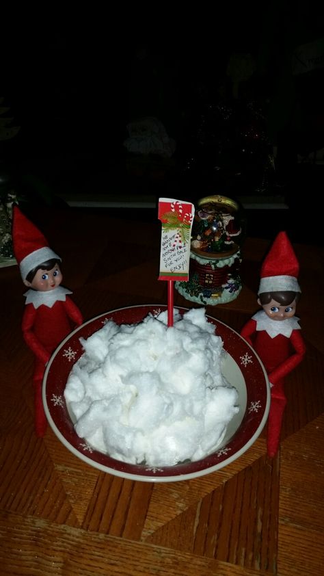 Edible snow from the North Pole.  The snow is cotton candy. Cotton Candy Elf On The Shelf, Elf Cotton Candy, Elf On The Shelf Cotton Candy, Edible Snow, Snow Elf, Awesome Elf On The Shelf Ideas, Elf Ideas, The North Pole, Winter Party