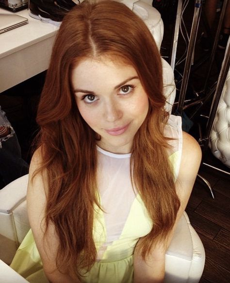 Lydia Martin Hairstyles, Holland Roden, Teen Wolf Cast, Lydia Martin, Red Heads, Girls With Red Hair, Strawberry Blonde, American Actors, Teen Wolf