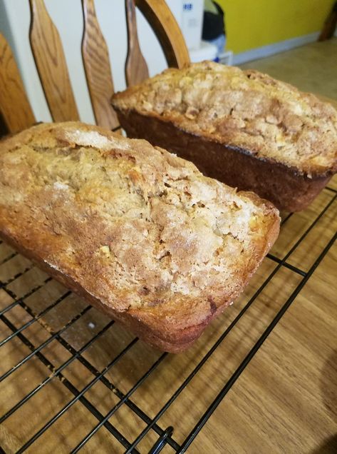 Apple Pie Bread 1 can apple pie filling, mashed 1 yellow cake mix 4 eggs, slightly beaten 1 cup self rising flour 1 Tbsp cinnamon 1 medium chopped apple Whisk all dry ingredients , add wet ingredients. Fold in apples. Pour in 2 loaf pans, greased. Sprinkle sugar and cinnamon on top. Bake in 325 oven for 35 to 45 minutes. Cool and enjoy Can Apple Pie Filling, Apple Pie Bread, Apple Bread Recipe, Cinnamon Apple Pie, Canned Apple Pie Filling, Brown Sugar Recipes, Easy Apple Pie, Canned Apples, Apple Pie Filling