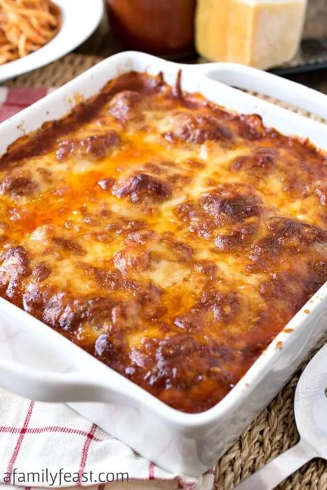 Baked Meatball Parmesan - A Family Feast® Italian Style Meatballs Recipes, Italian Meatball Dinner Ideas, Meatball Pizza Bake, Smothered Meatballs, Italian Meatballs And Sauce, Recipes With Meatballs, Recipes Using Meatballs, Meatball Dinner Ideas, Meatball Parmesan