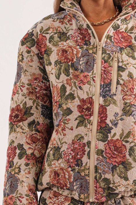 Printed Puffer Jacket, Flowy Fashion, Jacquard Jacket, Floral Inspiration, Dressed To The Nines, Floral Jacket, Floral Jacquard, Beautiful Clothes, Fashion Pieces