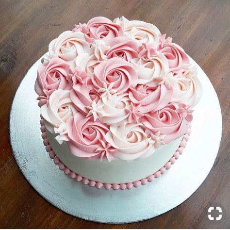 Birthday Cake For Women Flowers, Birthday Cake For Women, Cake For Women, Buttercream Cake Designs, New Birthday Cake, Rosette Cake, Cake Decorating Piping, Creative Cake Decorating, Cake Decorating Frosting