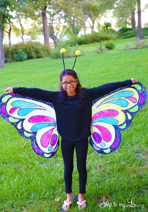 Easy butterfly costume. Perfect for a last minute Halloween costume idea. #halloween www.skiptomylou.org Butterfly Costume Kids, Diy Butterfly Costume, Butterfly Halloween Costume, Butterfly Halloween, Easy Diy Costumes, Butterfly Costume, Diy Kostüm, Diy Halloween Costumes Easy, Diy Halloween Costume