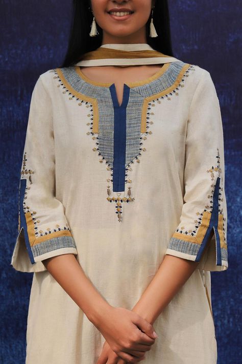 Stylish Kurtas Women, Cotton Kurta Set With Dupatta, Embroidery Kurtas Woman, Color Kurti Design, Round Neck Designs For Kurtis, Kurta Sleeves Design, Long Kurti Patterns, Cotton Kurta Set, Stylish Kurtis Design