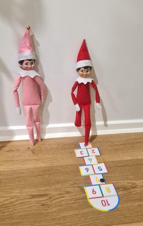 Twister Elf On The Shelf, Elf On The Shelf Ideas Snow Angel, Elfie Ideas Christmas Elf, Elf Twister, Elf On The Shelf Snow Angel, Elf On The Shelf Arrival Ideas 2022, Elf Activities, Awesome Elf On The Shelf Ideas, Elf Fun