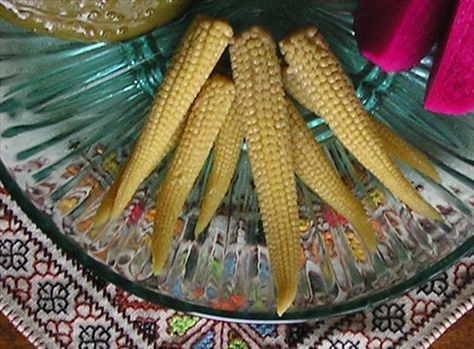 Pickled Baby Corn from Food.com:   								These pickles are very popular in Mennonite country! Tasty and a real summer treat. Preparation time depends on how quickly you can pick and husk the corn! Cook time is approximate Pickled Baby Corn Recipe, Baby Corn Recipe, Pickled Corn, Boiled Corn, Baby Corn, Pickling Spice, Corn Recipe, Cookery Books, Corn On The Cob