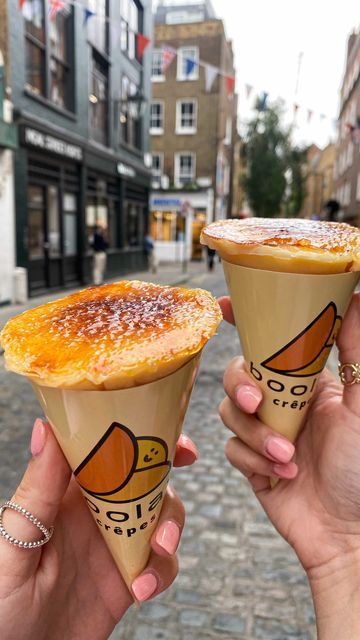 Jenn | London Food Blogger ✨ on Instagram: "It’s safe to say London has nailed the dessert game 🧁🍭🎂 Here are four unreal dessert spots I’d absolutely recommend adding to your list for the Summer👇 1) @boolaycrepes 2) @milktraincafe 3) @howmatchaofficial 4) @heddonstkitchen ✨✨✨" London Desserts, Refreshing Drinks Recipes, London Food, Drinks Recipes, Refreshing Drinks, Pretzel Bites, Travel Food, Fun Desserts, Food Blogger