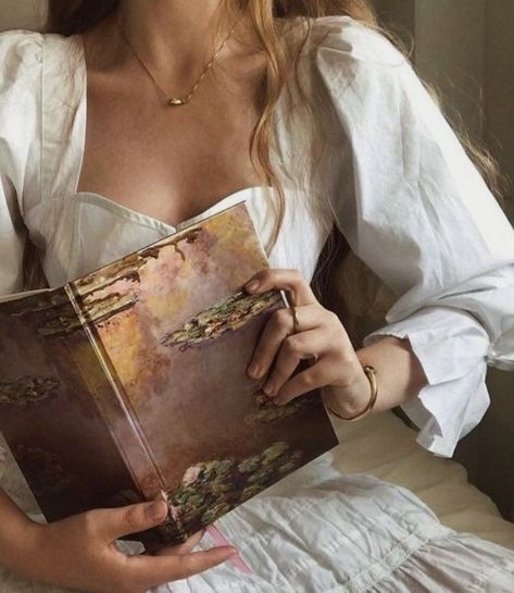 Belle Aesthetic, Cottagecore Fashion Aesthetic, Tessa Gray, Aelin Galathynius, Romantic Academia, Dark Academia Fashion, Infernal Devices, Cottagecore Fashion, Modern Disney