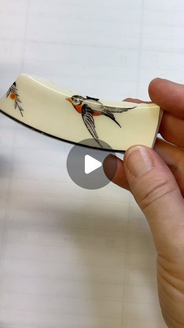 Broken China Jewelry Tutorial, Broken Pottery Jewelry, Art Deco Jewelry 1920s, Broken China Crafts, China Crafts, Glass Creations, English Pottery, Silver Wings, China Jewelry