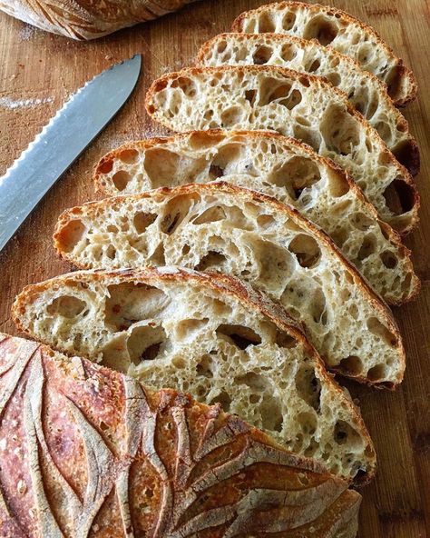 Bread Aesthetic, Fresh Bread, Fresh Garlic, Pretty Food, Homemade Bread, Cute Food, Bread Baking, Aesthetic Food, Good Eats