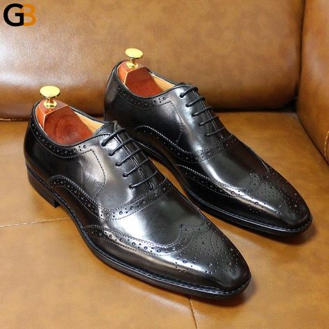 Just try these Handmade Men's Wingtip Oxford Shoes made from Grey Genuine Leather. These Brogue Men's Dress Shoes Classic make, stunning lace-up feature, hand-painted pattern, and the best-ever comfort will make you feel stylishly different. These shoes are perfect for the spring/ autumn season, giving you an all-season look. Specifications Brand Name: GeraldBlack Upper Material: Genuine Leather Upper-Genuine Leather Type: Cow Leather Origin: CN(Origin) Pattern Type: Hand-Painted Model Number: 0 Business Formal Shoes, Wingtip Oxford Shoes, Brogues Men, Business Casual Shoes, Oxford Brogues, Brown Dress Shoes, Black Dress Shoes, Leather Brogues, Shoes Classic